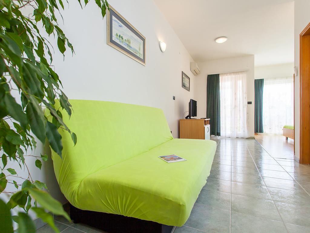 פאז'אנה Apartments Villa Brioni I חדר תמונה